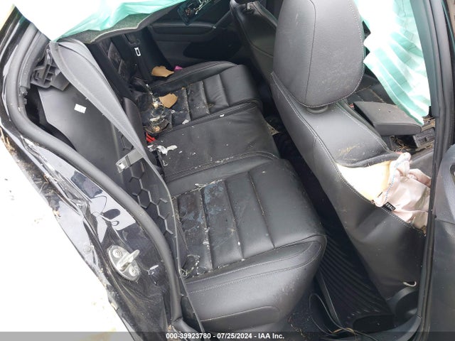 WVWLF7AU0GW190458 Volkswagen Golf R 4-door