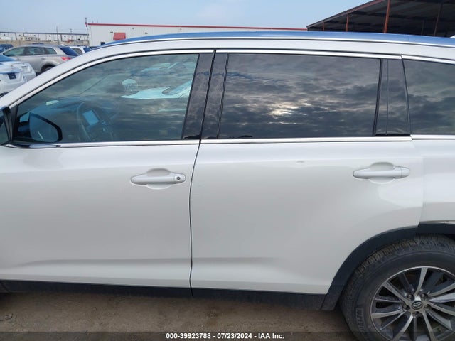 Toyota Highlander Xle 2019 5TDJZRFH3KS594532 Image 14