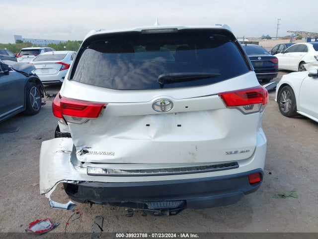 Toyota Highlander Xle 2019 5TDJZRFH3KS594532 Image 16
