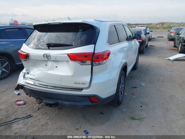 Toyota Highlander Xle 2019 5TDJZRFH3KS594532 Image 4