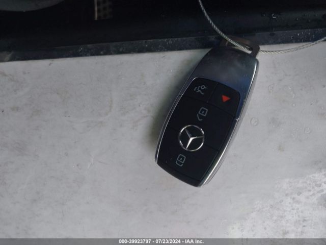 W1KWF8DB2MR607642 Mercedes-Benz C 300 Sedan