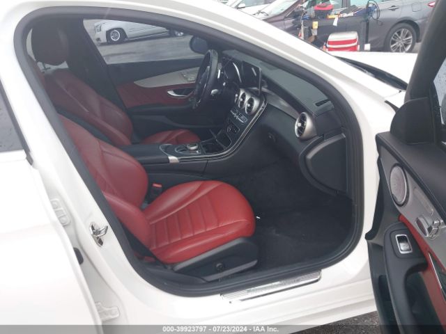 W1KWF8DB2MR607642 Mercedes-Benz C 300 Sedan
