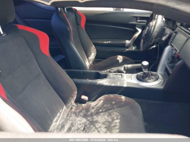 JF1ZNAA11G8708930 Scion FR-S