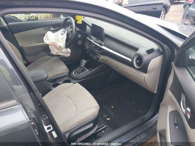 3KPF24AD1KE107811 KIA Forte Lxs