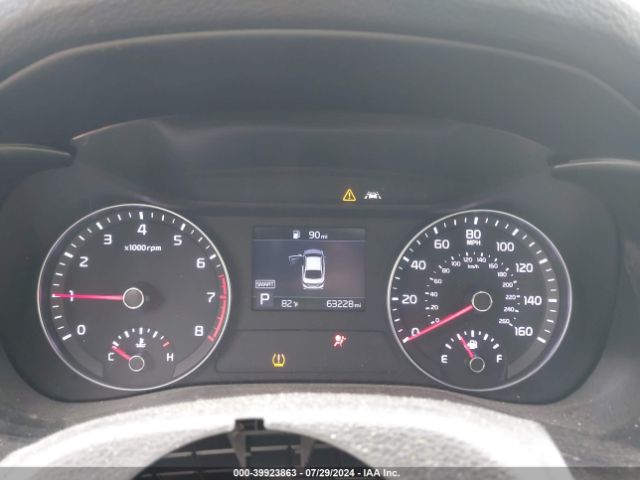 3KPF24AD1KE107811 KIA Forte Lxs