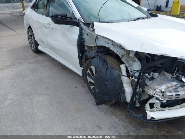 Honda Civic Lx 2018 SHHFK7H24JU215210 Image 18