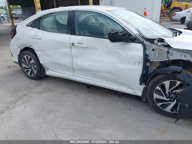 Honda Civic Lx 2018 SHHFK7H24JU215210 Image 19
