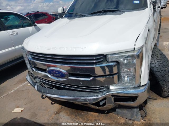 1FT7W2BT5JEC24028 Ford F-250 Lariat