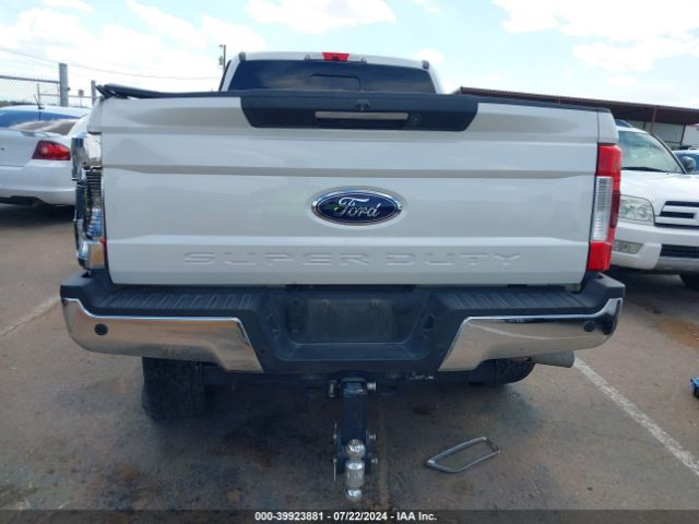 1FT7W2BT5JEC24028 Ford F-250 Lariat