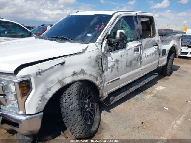 1FT7W2BT5JEC24028 Ford F-250 Lariat