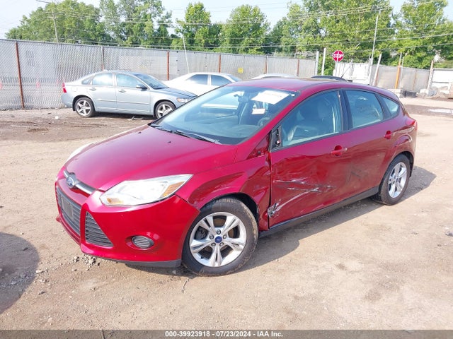 Ford FOCUS SE 2014 1FADP3K29EL128861 Image 2