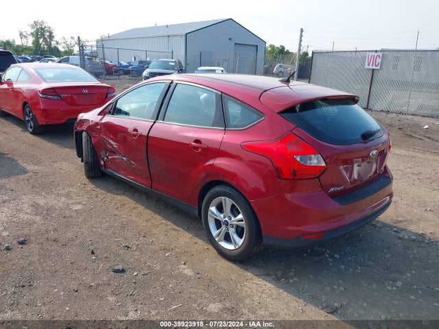 Ford FOCUS SE 2014 1FADP3K29EL128861 Image 3