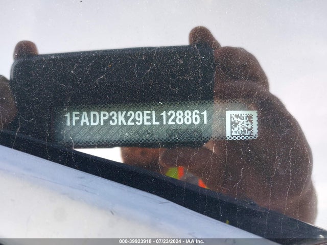 Ford FOCUS SE 2014 1FADP3K29EL128861 Image 9