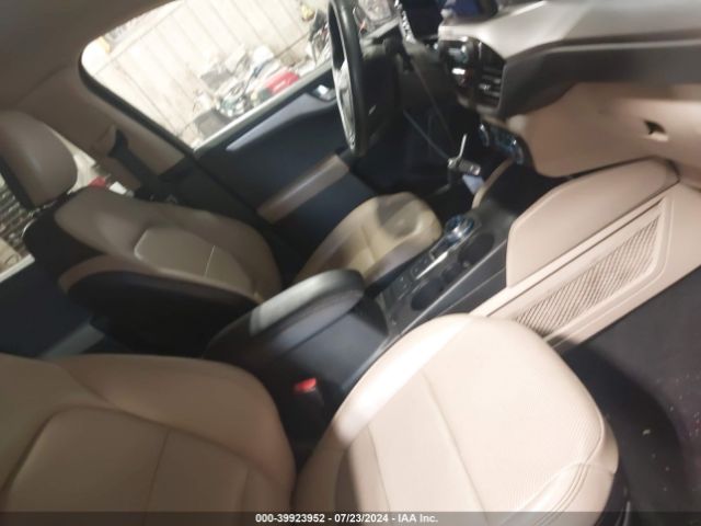 1FMCU9H69LUB92283 Ford ESCAPE SEL