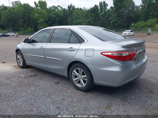 Toyota CAMRY LE 2015 4T4BF1FK7FR468848 Image 3