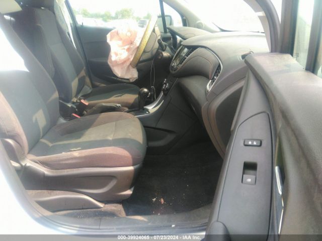 3GNCJKSB4KL388884 Chevrolet TRAX LS