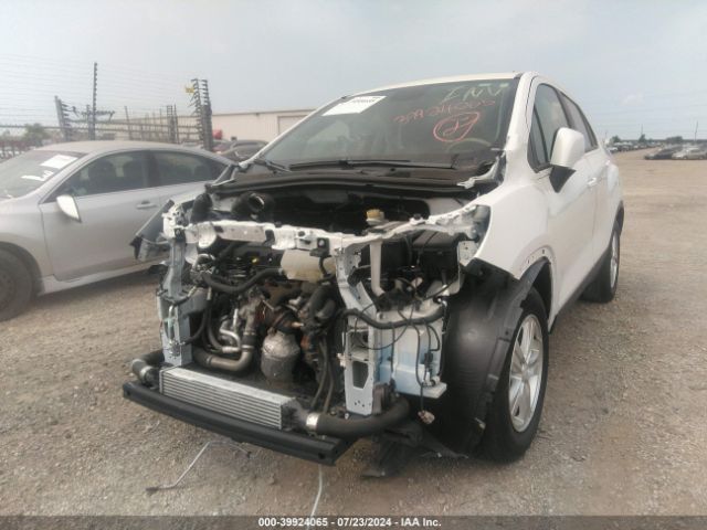 3GNCJKSB4KL388884 Chevrolet TRAX LS