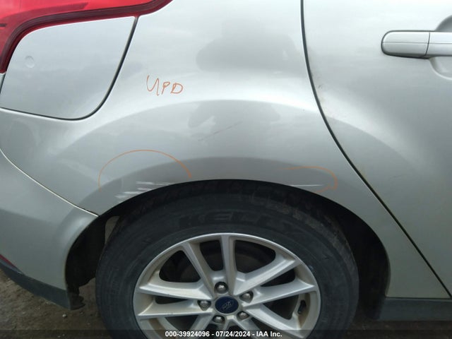 Ford FOCUS SE 2017 1FADP3K29HL286363 Image 14