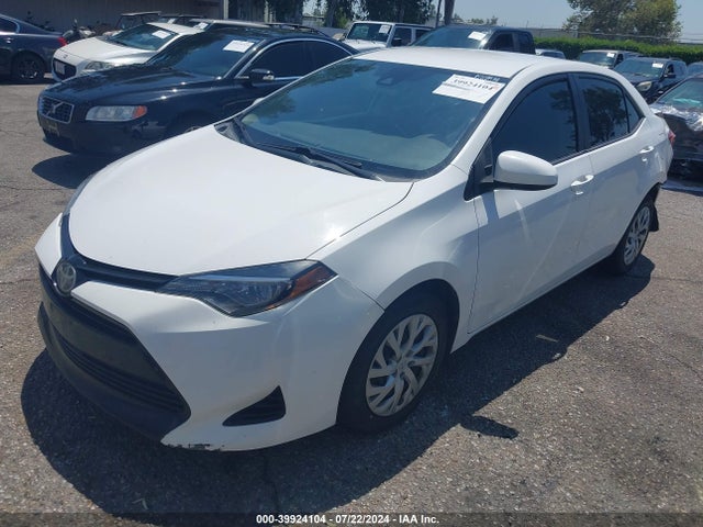 Toyota COROLLA LE 2017 2T1BURHE0HC926515 Image 2
