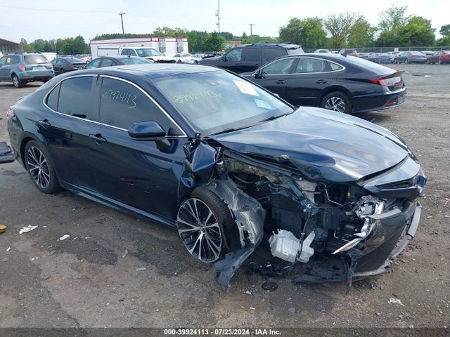 2018 4T1B11HKXJU529219 main image
