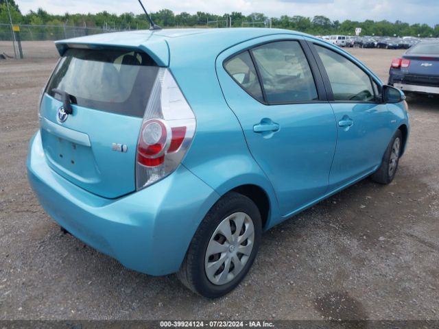 JTDKDTB32E1063124 Toyota Prius C Two