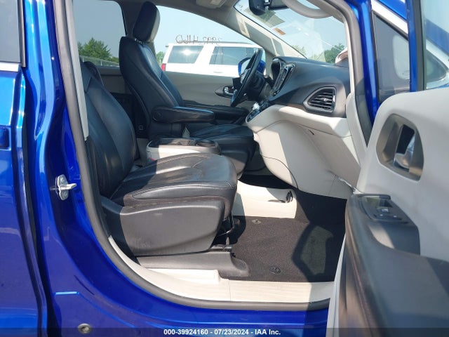 2C4RC1BG2LR284367 Chrysler Pacifica Touring L