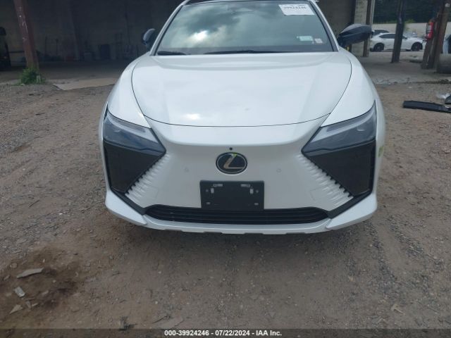 JTJAAAAB5PA018034 Lexus Rz 450e Premium