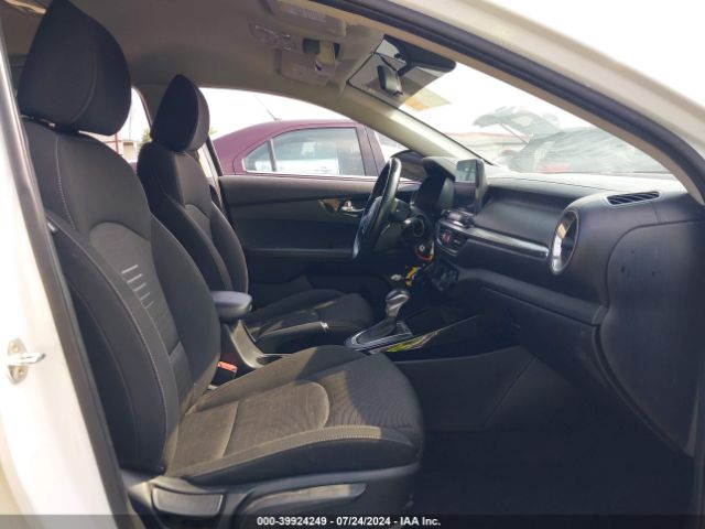 3KPF34AD7KE044890 KIA FORTE S