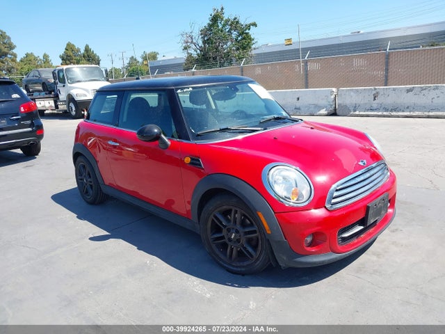 2011 MINI COOPER WMWSU3C52BT251106 Photo 0