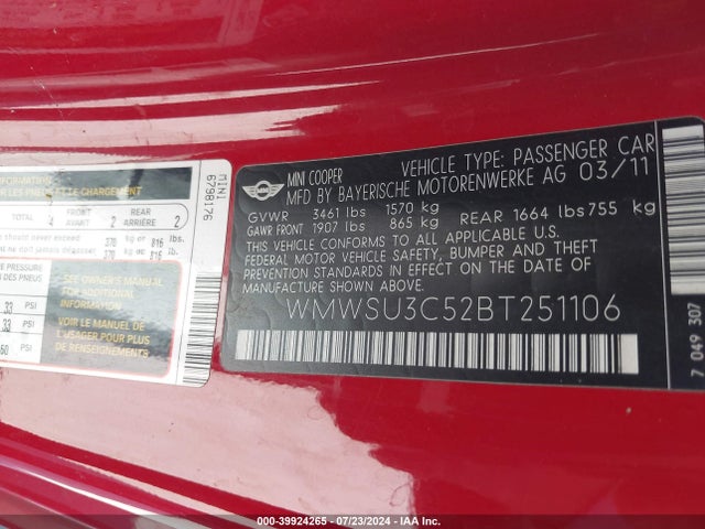 2011 MINI COOPER WMWSU3C52BT251106 Photo 8