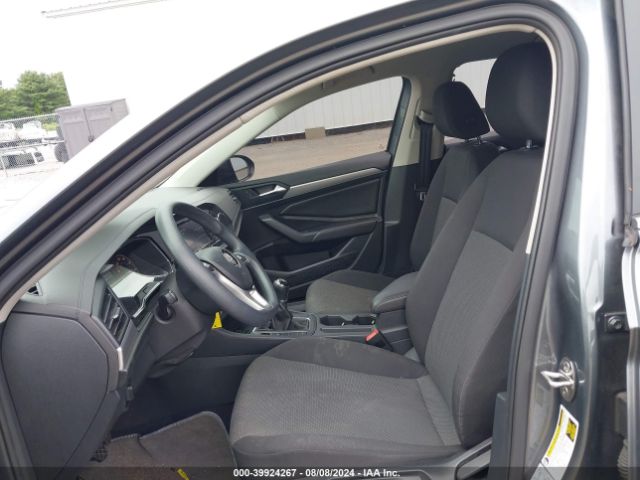 3VWN57BU9KM111627 Volkswagen Jetta 1.4t S