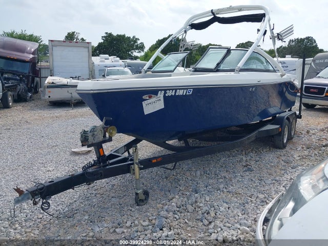 39924298 :رقم المزاد ، GQE23003B111 vin ، 2011 Epic Wakeboat مزاد بيع