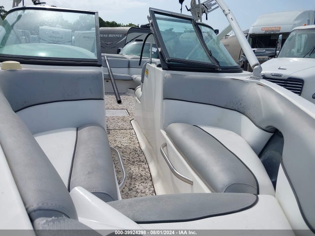 39924298 :رقم المزاد ، GQE23003B111 vin ، 2011 Epic Wakeboat مزاد بيع