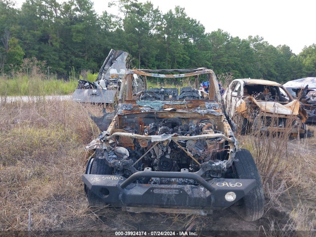 1C4HJXDG9KW558526 Jeep Wrangler Unlimited Sport S 4x4