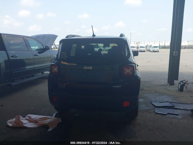 Jeep Renegade Latitude 4x4 2017 ZACCJBBBXHPG32238 Image 16