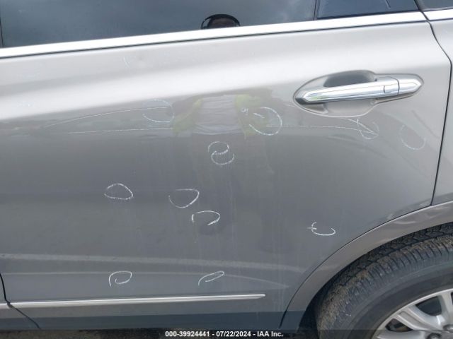 1GYKNARS5JZ139603 Cadillac Xt5 Standard