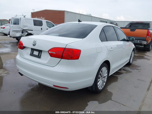 3VWLL7AJ1EM435051 Volkswagen Jetta 2.0l Tdi