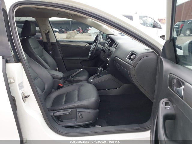 3VWLL7AJ1EM435051 Volkswagen Jetta 2.0l Tdi
