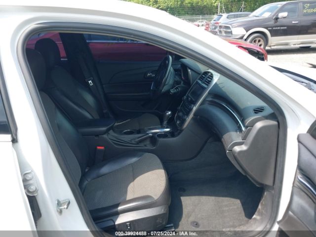1G11D5SL0FF105617 Chevrolet MALIBU 2LT