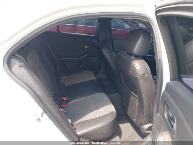 1G11D5SL0FF105617 Chevrolet MALIBU 2LT