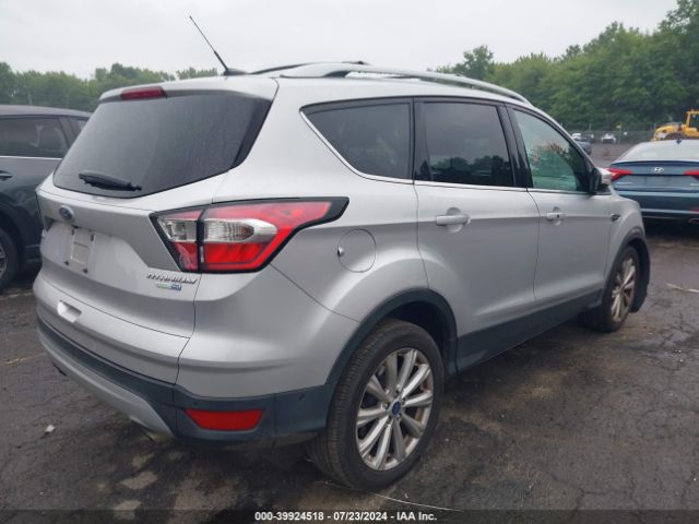 1FMCU9J96HUD14576 Ford Escape Titanium