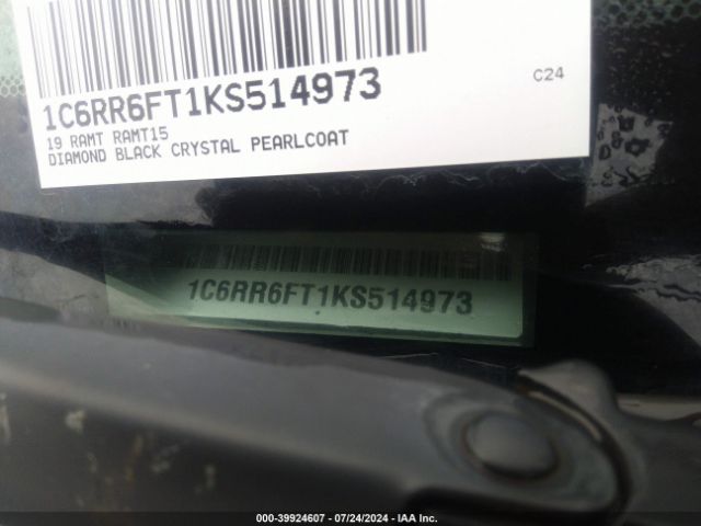 1C6RR6FT1KS514973 RAM 1500 Classic Express Quad Cab 4x2 6'4 Box