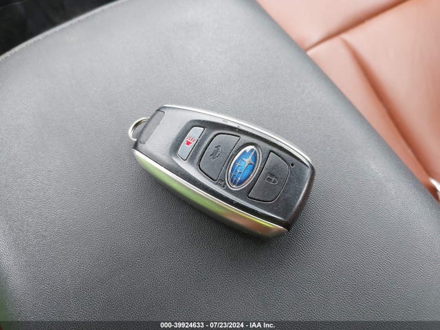 4S3BWAF61P3005662 Subaru Legacy Premium