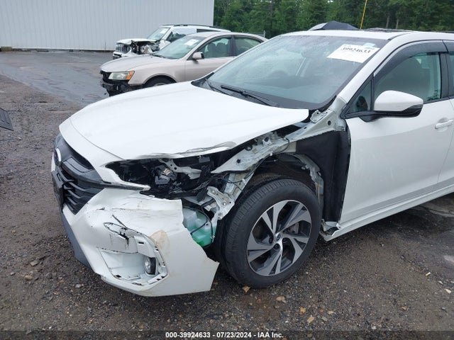 4S3BWAF61P3005662 Subaru Legacy Premium