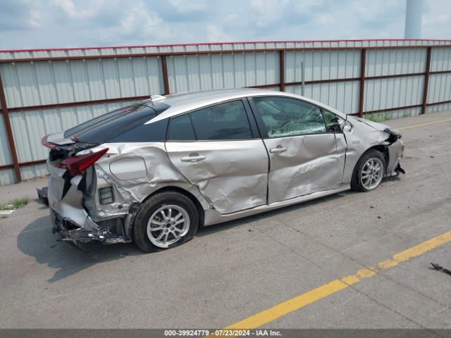 JTDKAMFP0M3179338 Toyota Prius Prime Le