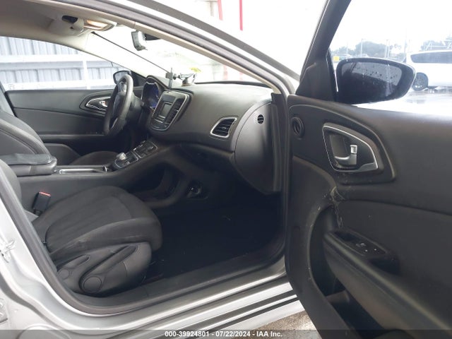 1C3CCCAB2FN628695 Chrysler 200 Limited