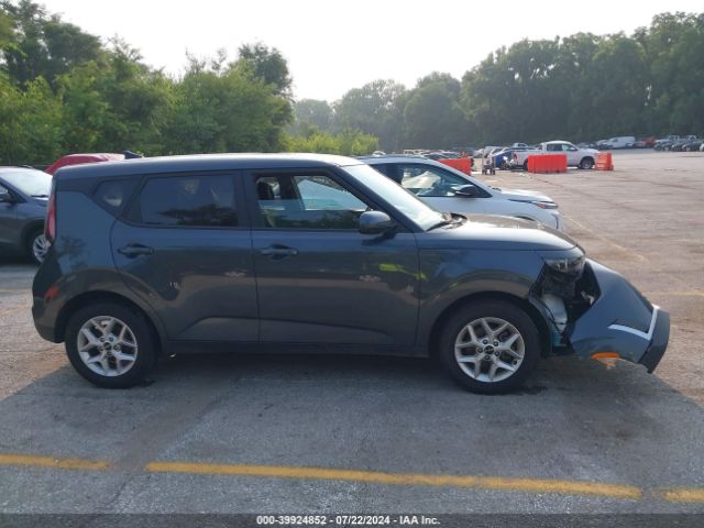 KNDJ23AU0P7883651 KIA SOUL LX