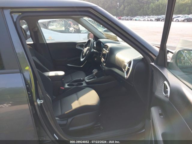 KNDJ23AU0P7883651 KIA SOUL LX