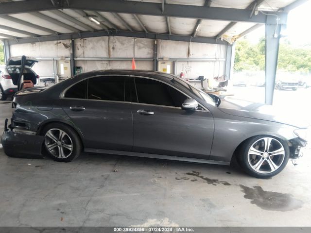 WDDZF4JB2HA211547 Mercedes-Benz E 300