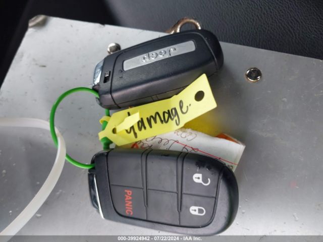 3C4NJDBN7RT597098 Jeep Compass Latitude 4x4